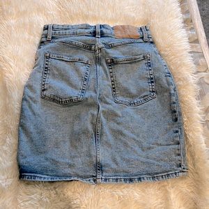 High waisted jeans skirt never been worn